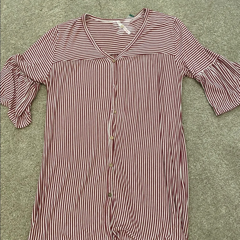 Medium button down top